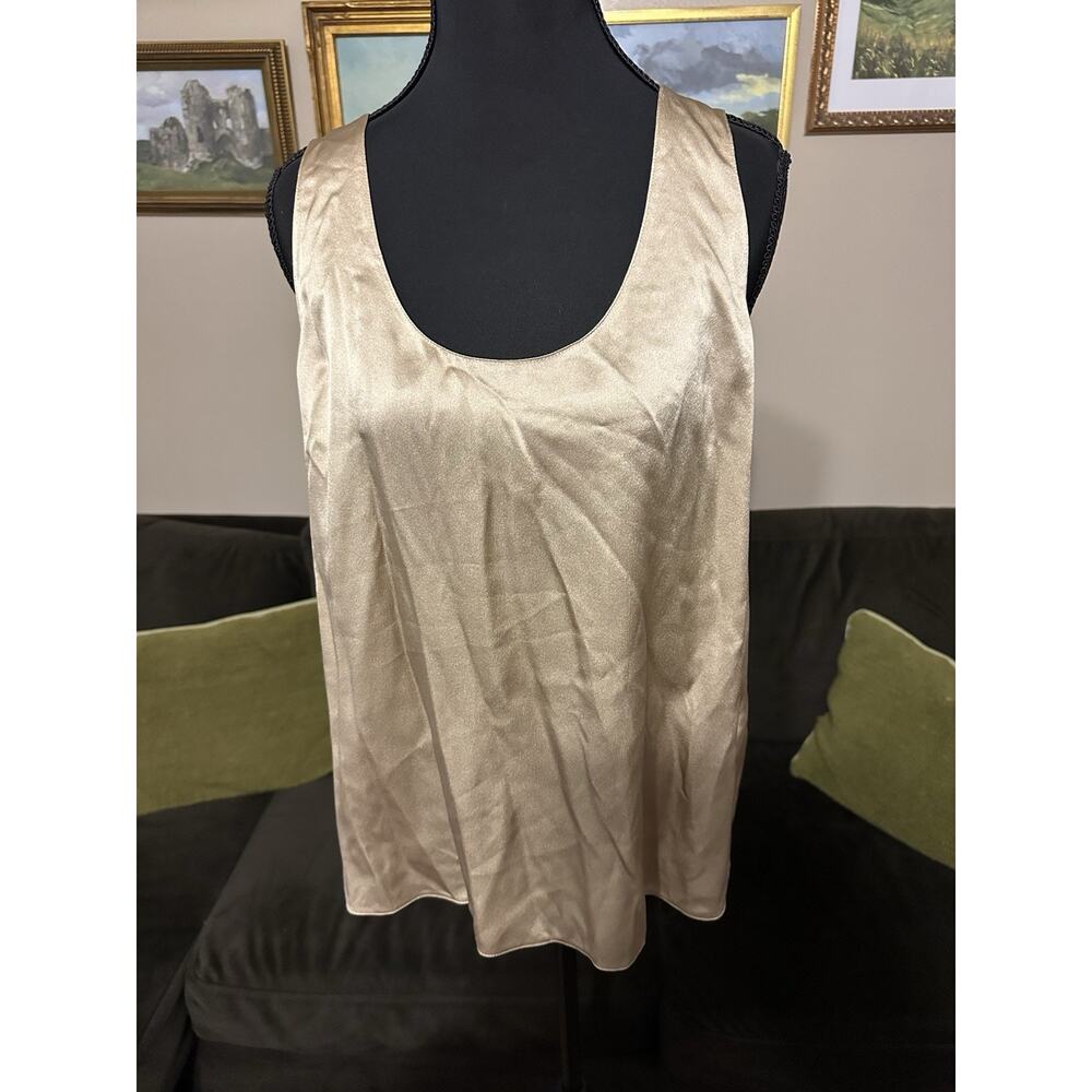 VINCE $275 100% Silk Solid Beige Scoop Neck Tank Top Size Large Career Luxury